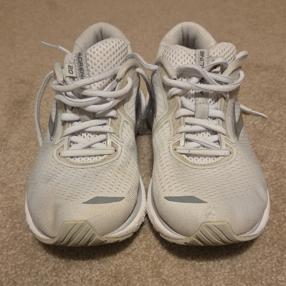 White Brooks Adrenaline 20 Size 8 **Final Price Drop**